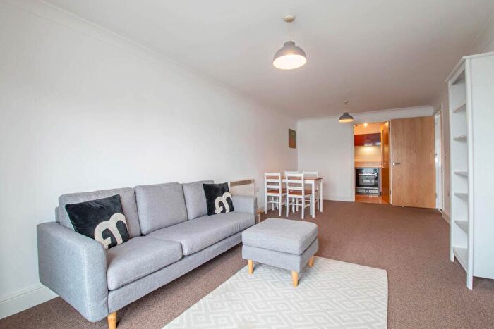 1 Bedroom Apartment To Rent In Qube, Clement Street, B1