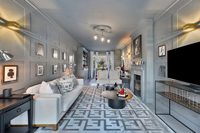 2 Bedroom Semi-Detached House To Rent In Belvedere Square, Wimbledon, SW19