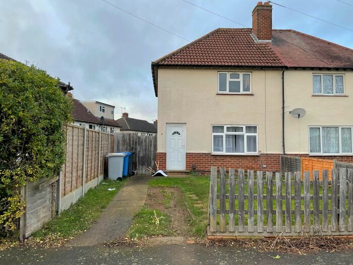 2 Bedroom Semi-Detached House To Rent In Almond Road, Kettering NN16