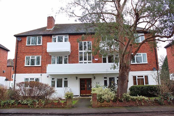 2 Bedroom Apartment To Rent In River Road Taplow Buckinghamshire, SL6