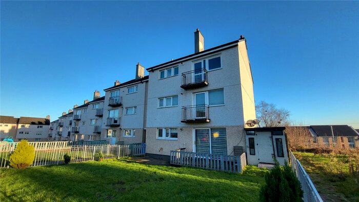 2 Bedroom Flat To Rent In Dunphail Drive, Glasgow, G34