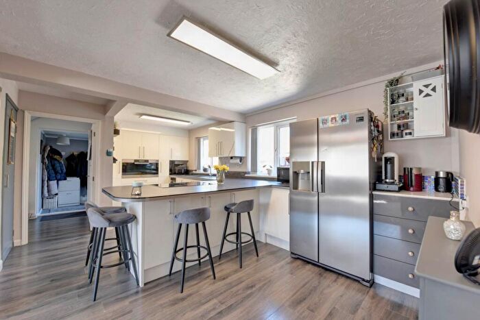 4 Bedroom End Of Terrace House For Sale In Blackstone Road, Wallingford, OX10