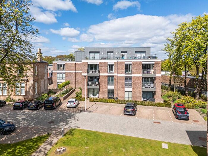 2 Bedroom Flat For Sale In Eastwoodhill Grove, Giffnock, G46
