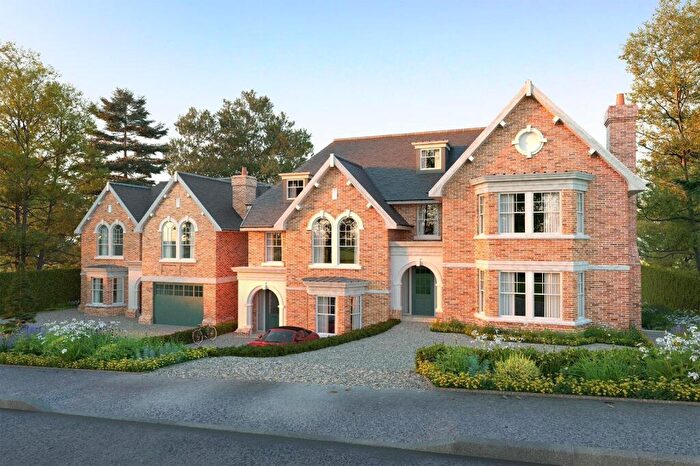 5 Bedroom Detached House For Sale In Beechwood Drive, Marlow, Buckinghamshire, SL7