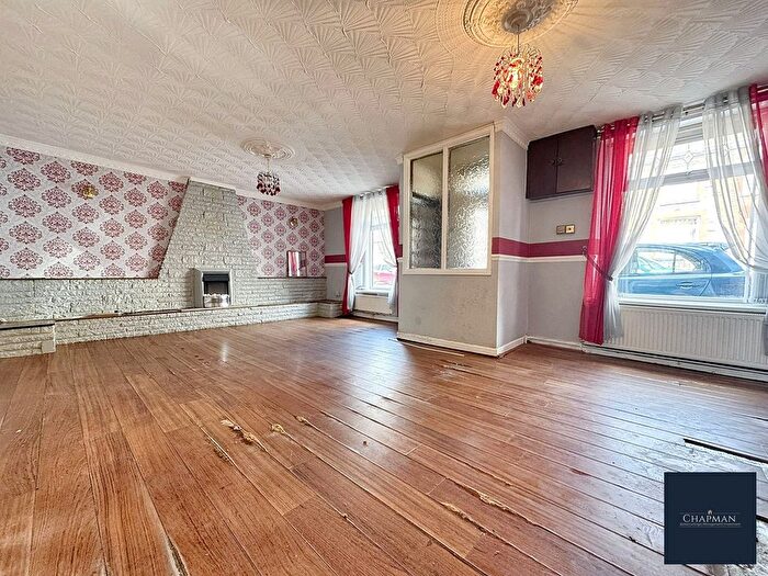 3 Bedroom End Of Terrace House For Sale In Tyntyla Road, Tonypandy, CF40