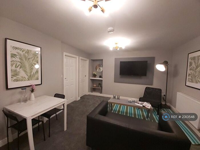 2 Bedroom Flat To Rent In Tunstall Road, Sunderland, SR2