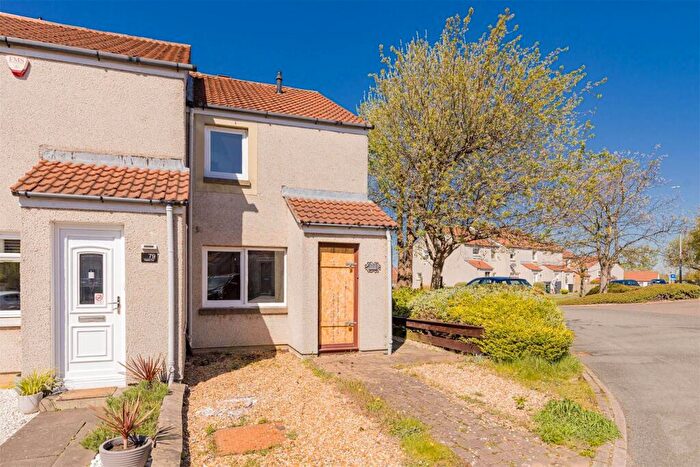 2 Bedroom House For Sale In Bughtlin Park, East Craigs, Edinburgh, EH12