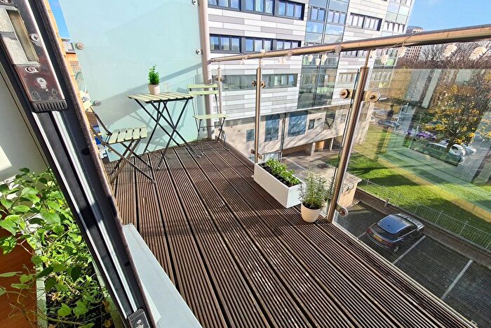 1 Bedroom Flat To Rent In Challis House, Battersea, SW11