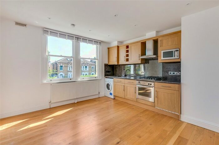 1 Bedroom Flat To Rent In Castelnau, Barnes, SW13