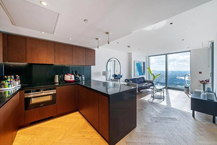 1 Bedroom Flat To Rent In Marsh Wall, Tower Hamlets, London, E14