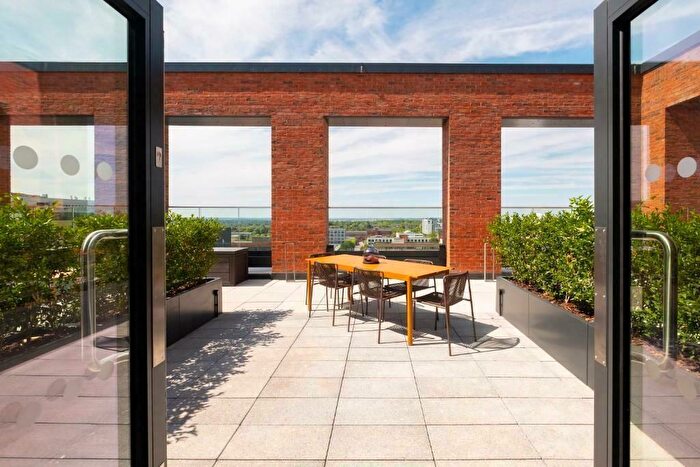 2 Bedroom Apartment To Rent In Flat, The Almere, Avebury Boulevard, Milton Keynes, Buckinghamshire, MK9