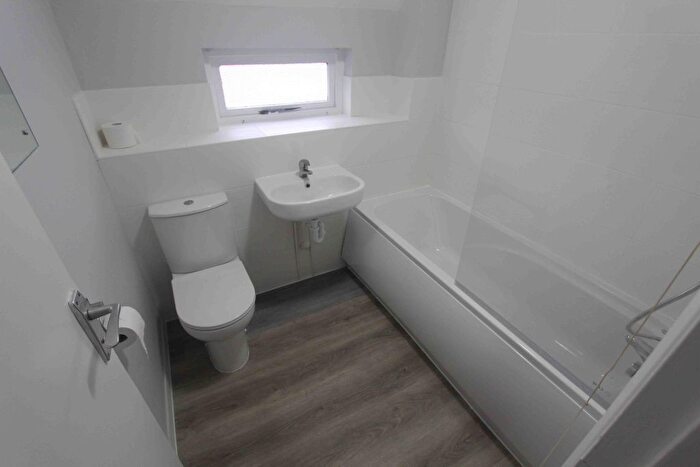 1 Bedroom Semi-Detached House To Rent In Cobb Close, Datchet, Slough, SL3