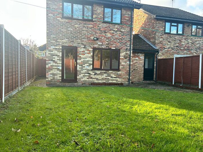 3 Bedroom Detached House To Rent In Emery Down Close, Bracknell, RG12