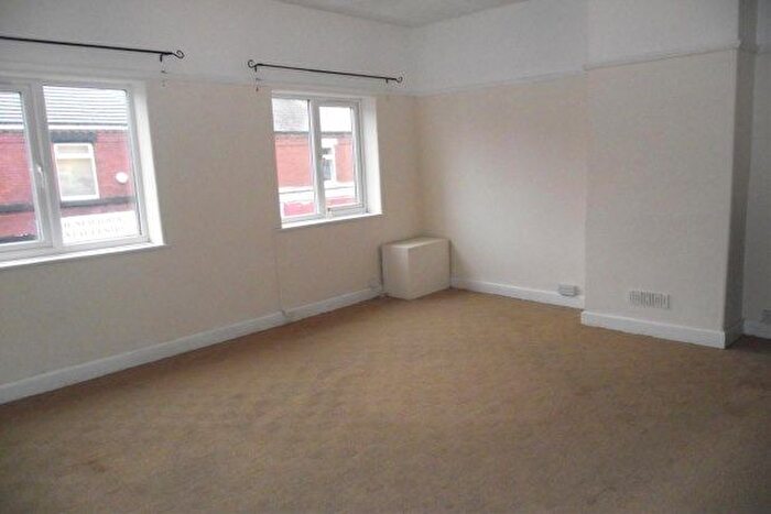 2 Bedroom Flat To Rent In Cambridge Road, St. Helens, WA10
