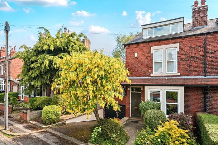 4 Bedroom Semi Detached House For Sale In Gledhow Wood Avenue, Roundhay, Leeds, LS8