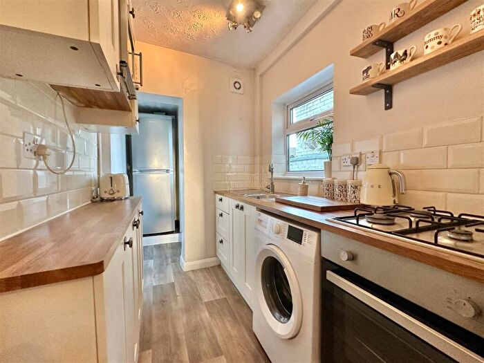 3 Bedroom Terraced House For Sale In Corporation Road, Off Abbey Lane, Leicester, LE4