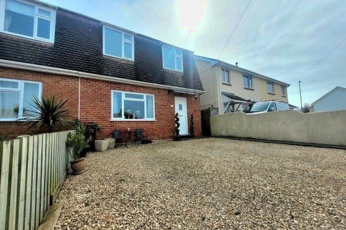 3 Bedroom Property To Rent In Hawkins Road, Padstow, PL28
