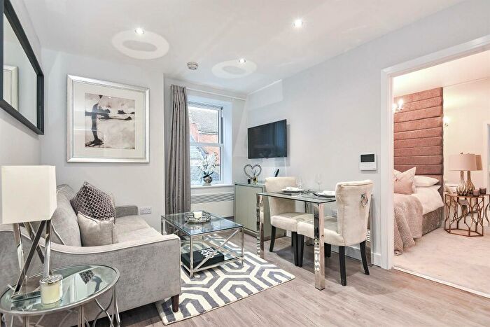 1 Bedroom Flat To Rent In Church Street, Yeovil, BA20