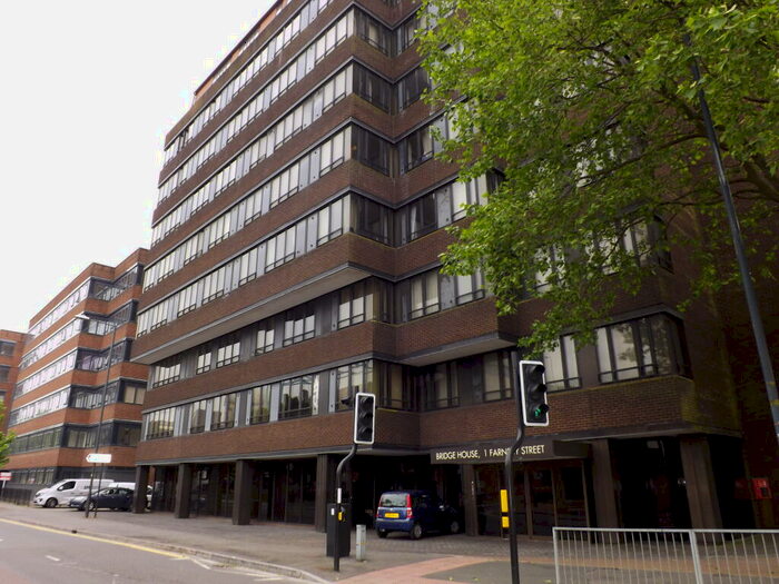 2 Bedroom Apartment To Rent In Town Centre, SN1