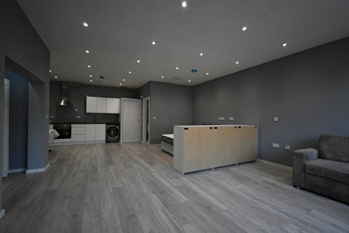 1 Bedroom Studio To Rent In Carlyon Road, Wembley, HA0