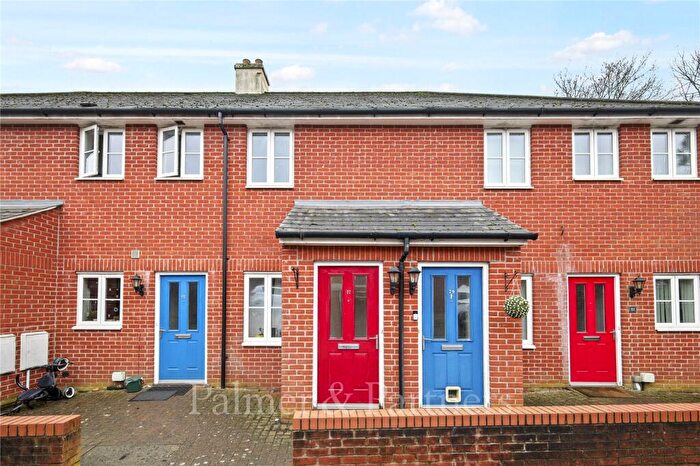2 Bedroom Maisonette To Rent In Scarletts Road, Colchester, Essex, CO1