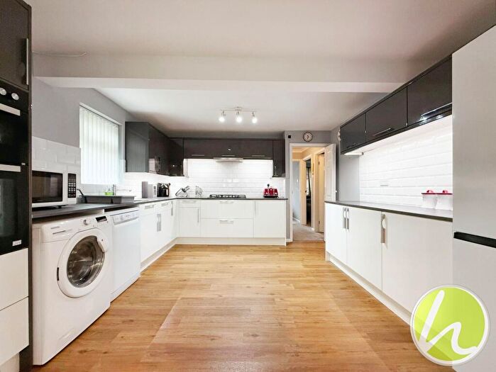 2 Bedroom Semi-Detached Bungalow For Sale In Digby Road, Corringham, SS17