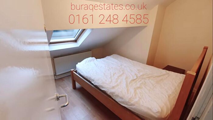 4 Bedroom Semi Detached House To Rent In Mauldeth Road West, Withington, Manchester, M20