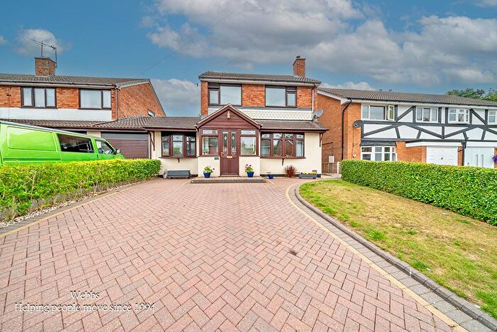 4 Bedroom Detached House For Sale In Fishley Close, Walsall, WS3