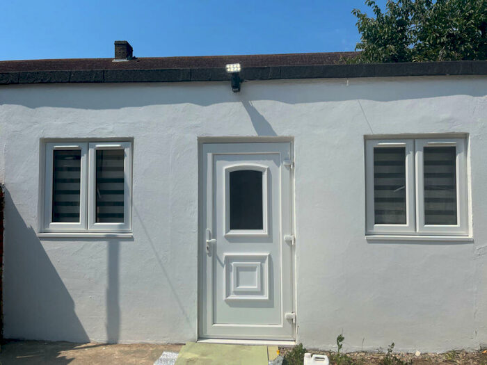 Studio To Rent In Dagenham, RM8