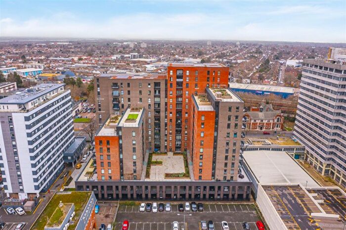 2 Bedroom Flat For Sale In Victoria Avenue, Southend-On-Sea, SS2