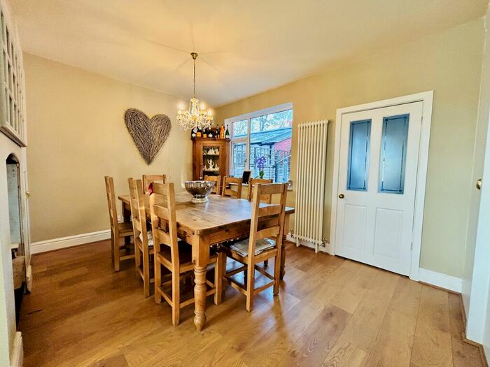 3 Bedroom Terraced House To Rent In Picknalls Avenue, Uttoxeter, ST14