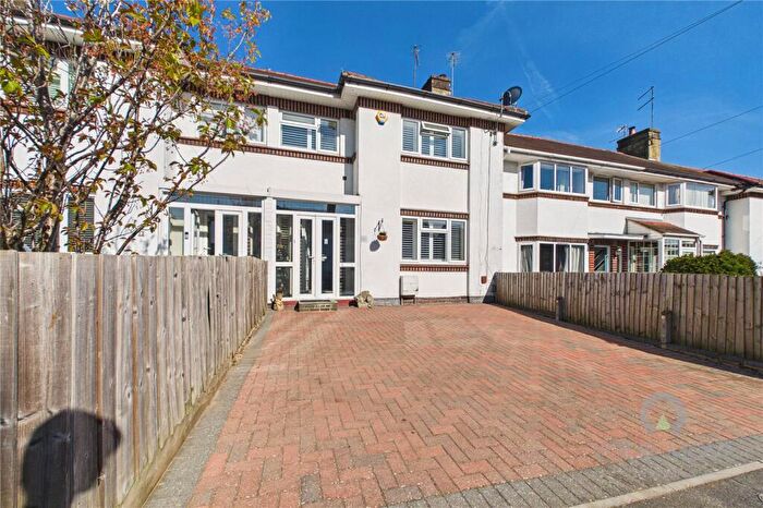 3 Bedroom Terraced House For Sale In Pinewood Road, Northampton, NN3