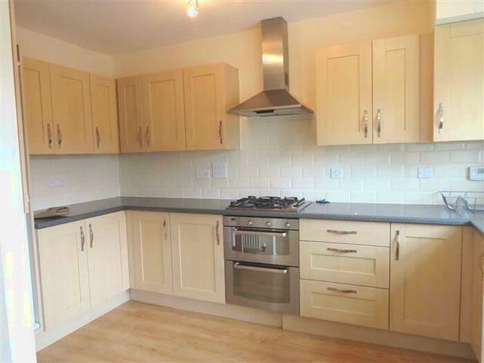 4 Bedroom Town House To Rent In Whittingham Avenue, Wendover, Aylesbury, HP22