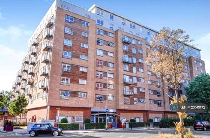 1 Bedroom Flat To Rent In Cherrydown East, Basildon, SS16