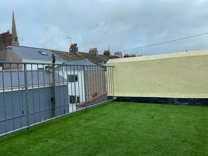 2 Bedroom Flat To Rent In Anstis Street, Plymouth PL1