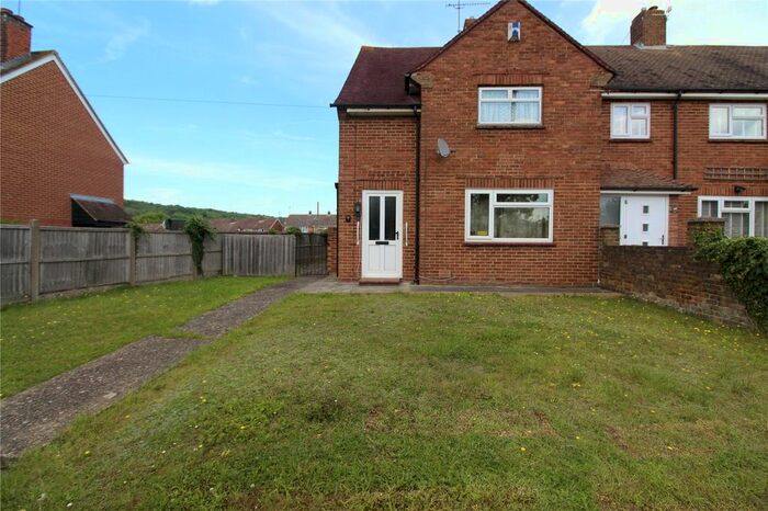 3 Bedroom End Of Terrace House For Sale In Meadow Crescent, Upper Halling, Rochester, ME2