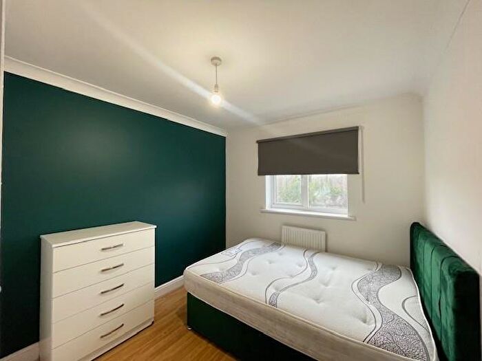 2 Bedroom Apartment To Rent In Marsh Lane, Stanmore, HA7