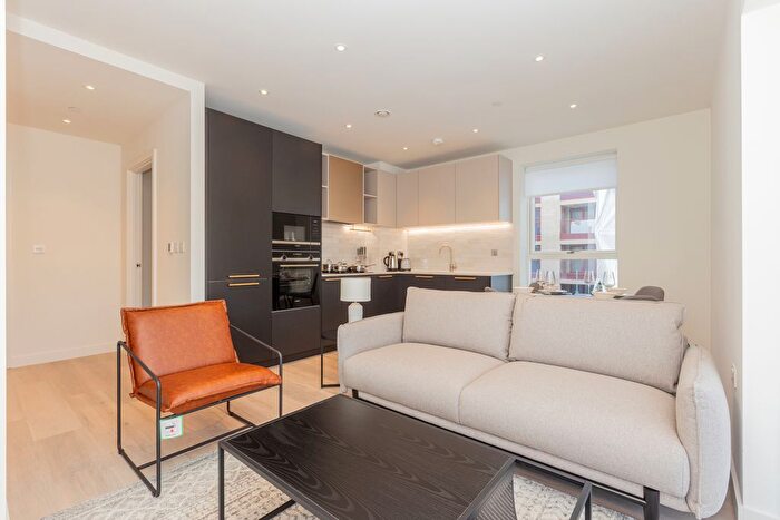 2 Bedroom Flat To Rent In Mary Neuner Road, Alexandra Gate, N8