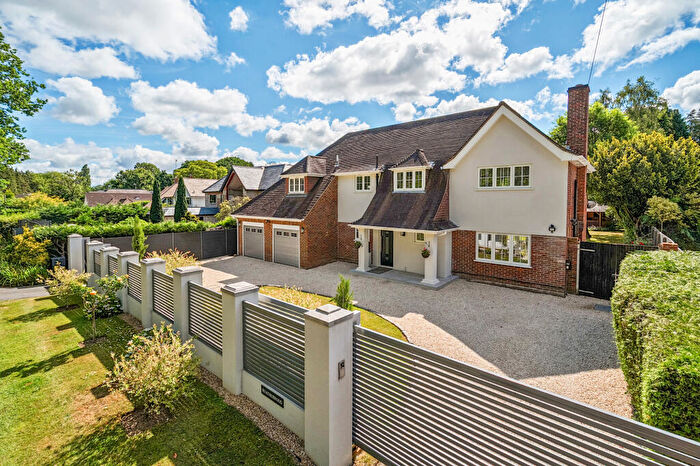 4 Bedroom Detached House For Sale In Knowle Grove, Virginia Water, GU25