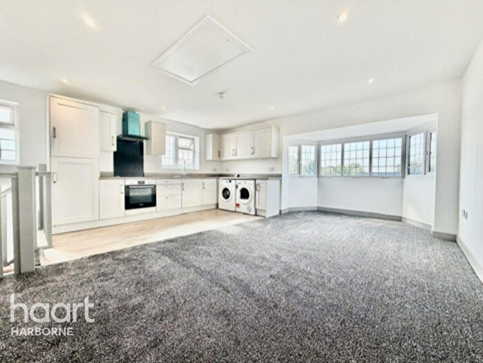 1 Bedroom Apartment To Rent In Kingstanding Road, Birmingham, B44