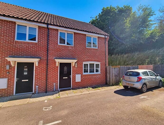 3 Bedroom End Of Terrace House To Rent In Swallows Close, Hollesley, IP12