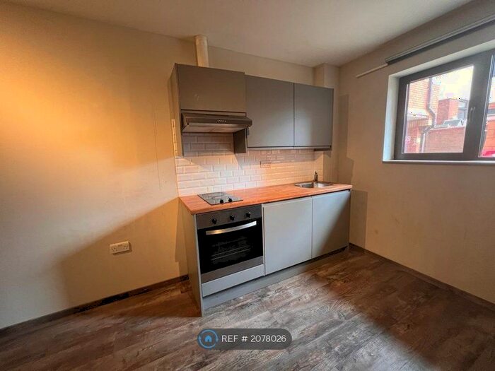 1 Bedroom Flat To Rent In Abbey Height, Waltham Abby, EN9