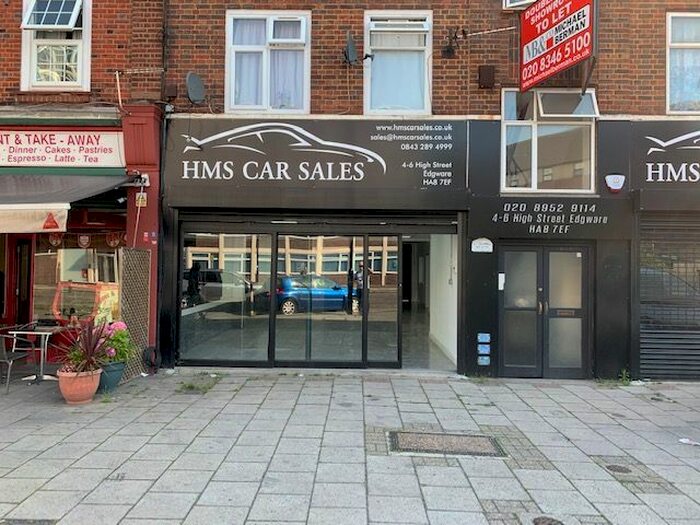 2 Bedroom Flat To Rent In High Street, Edgware, Middlesex, HA8