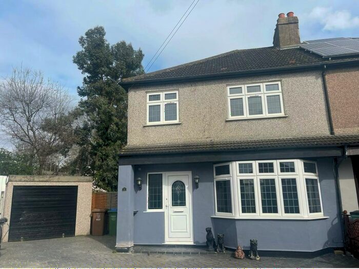 3 Bedroom Semi-Detached House To Rent In Ruskin Grove, Welling, Kent, DA16
