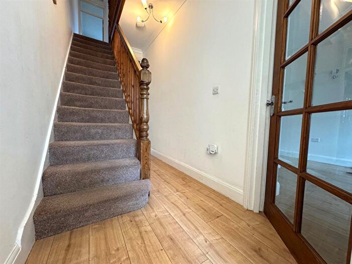 3 Bedroom Terraced House To Rent In Alexandra Avenue, Southall, UB1