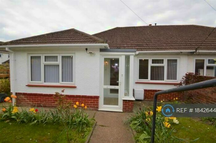 2 Bedroom Bungalow To Rent In Rochester Road, Burham, Rochester, ME1
