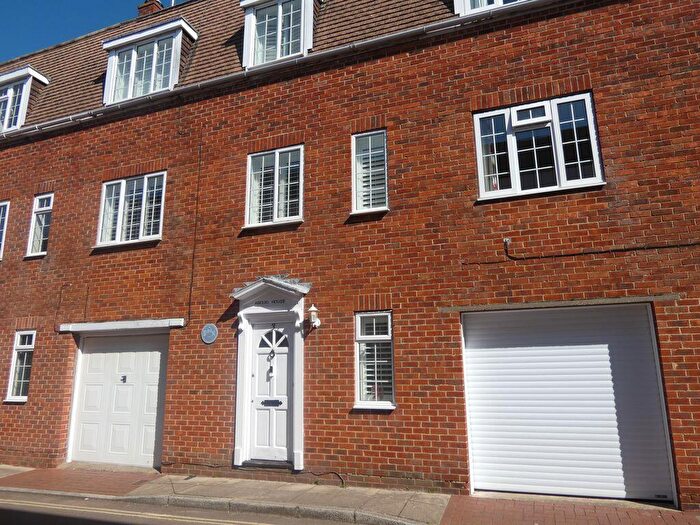 3 Bedroom Town House To Rent In Nile Street, Emsworth., PO10