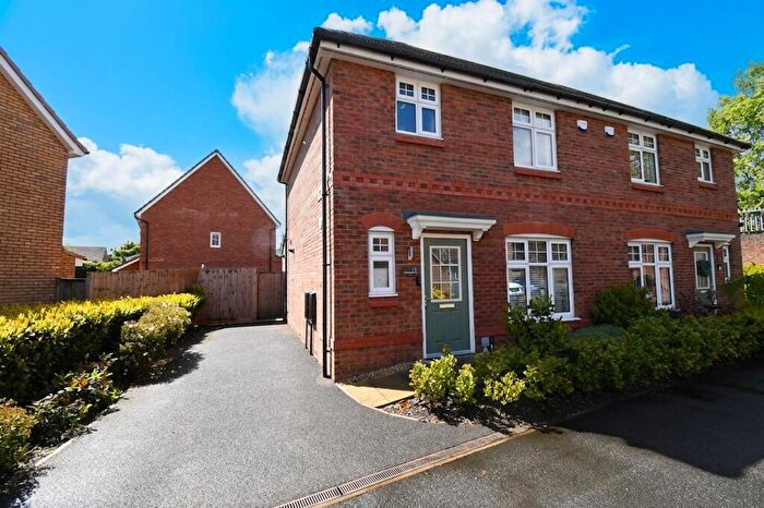 3 Bedroom Semi-Detached House For Sale In Grantham Crescent, Eccles, M30