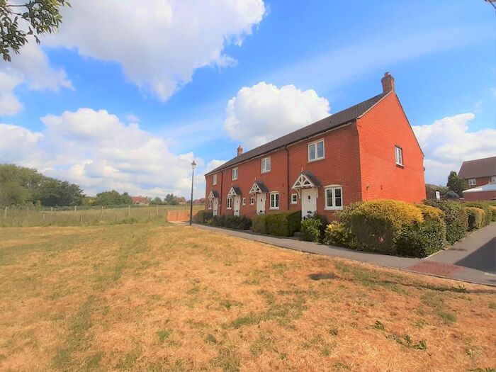 2 Bedroom End Of Terrace House To Rent In Mulberry Close, Gillingham, SP8