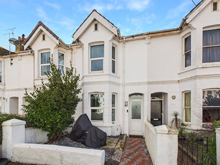 3 Bedroom Terraced House For Sale In Becket Road, Worthing, BN14